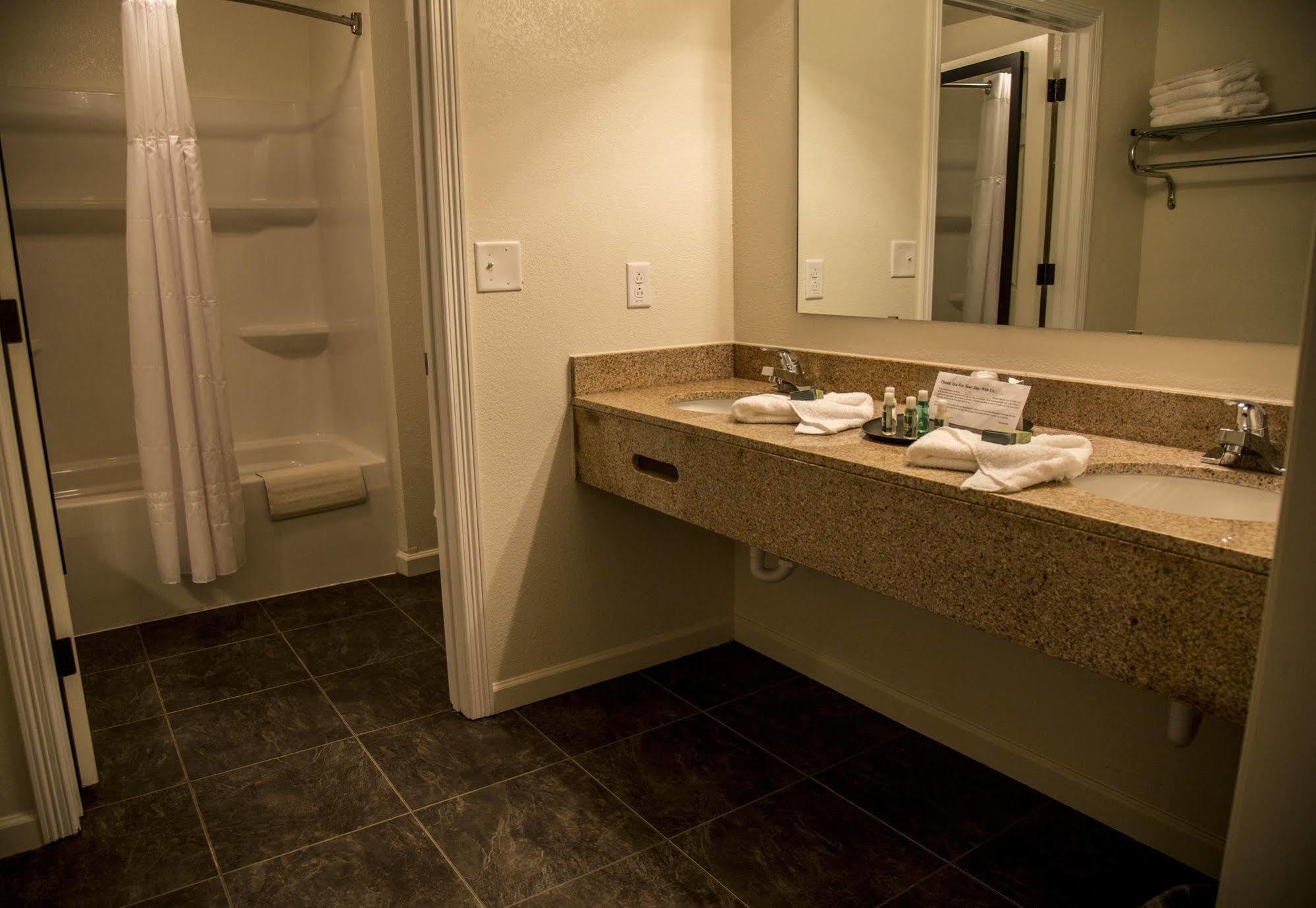 Delta Resort And Spa McGehee Экстерьер фото
